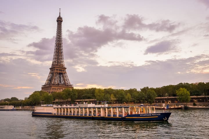 Brunch or Dinner Cruise di Seine River Paris