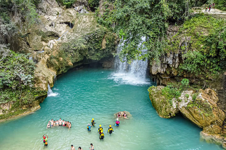Canyoning Air Terjun Kawasan dan Moalboal Sardine Run, Penyu