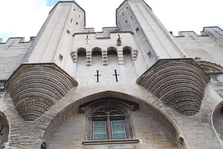Avignon and Popes' Palace Walking Tour