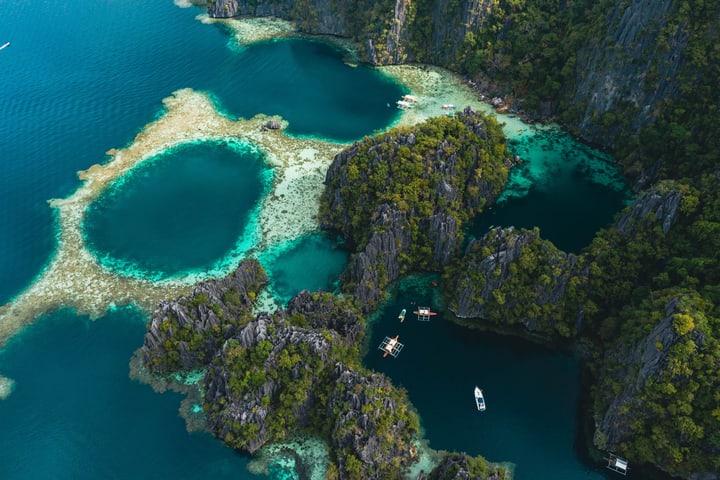 Coron Island Hopping Yacht Tour