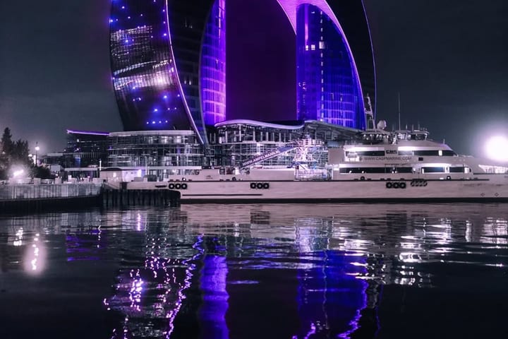 Baku boat tour di Laut Kaspia, danau terbesar di dunia