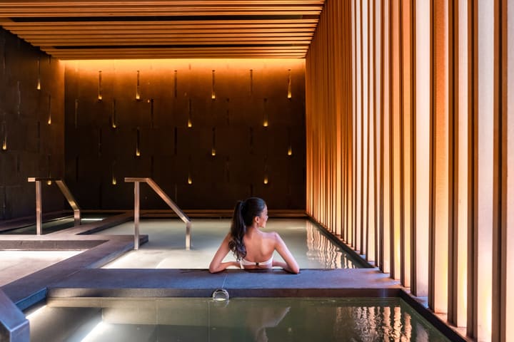 THE QLUB BY SILQ at Sukhumvit 24 Experience in Bangkok