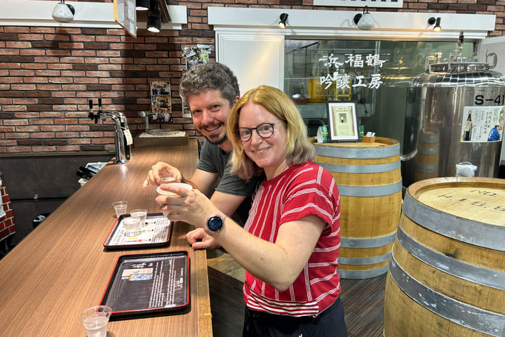 Tur jalan kaki mengelilingi kilang sake Nada, pusat produksi sake nomor satu di Jepang (Kobe)