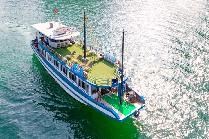 Tonkin Day Cruise: Ha Long Bay with Sung Sot & Ti Top