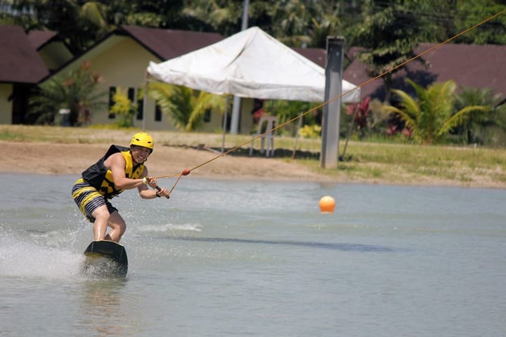 Camarines Sur Full-Day Bicol Tour dengan CWC Wakeboarding dari Legazpi/Daraga