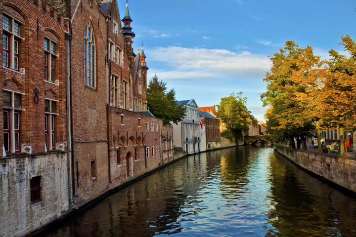 Bruges Guided Day Tour dari Paris