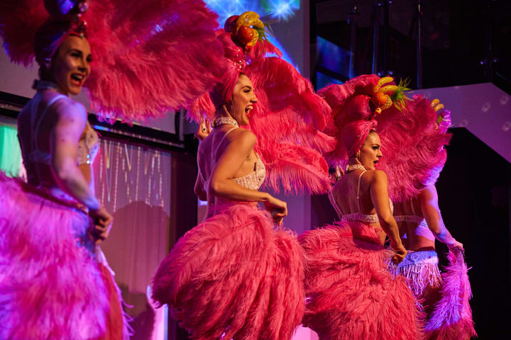 Sydney Harbour Cabaret Show Cruise with 3-Course Dinner