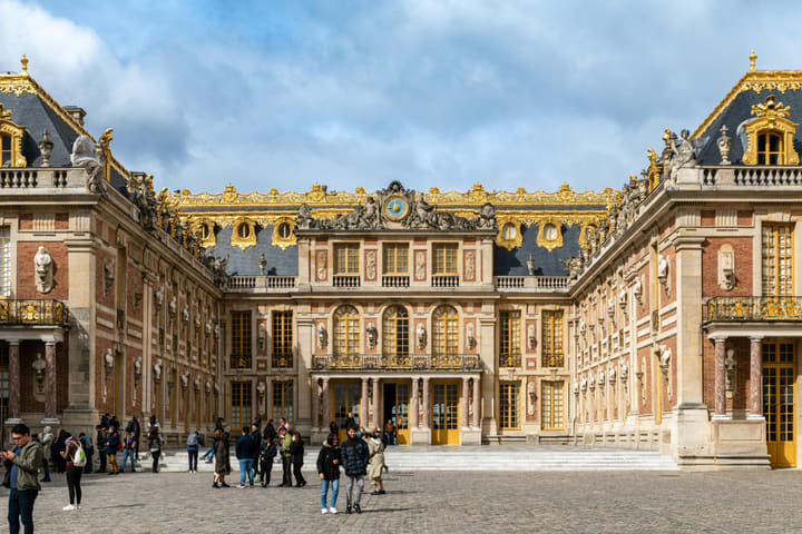 Versailles Palace Tickets with Round-Trip Transfer from Paris