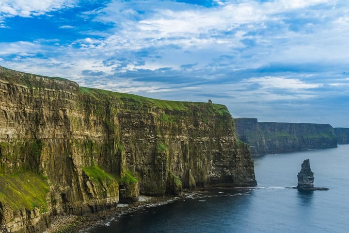 Cliffs of Moher Half Day Trip dari Galway