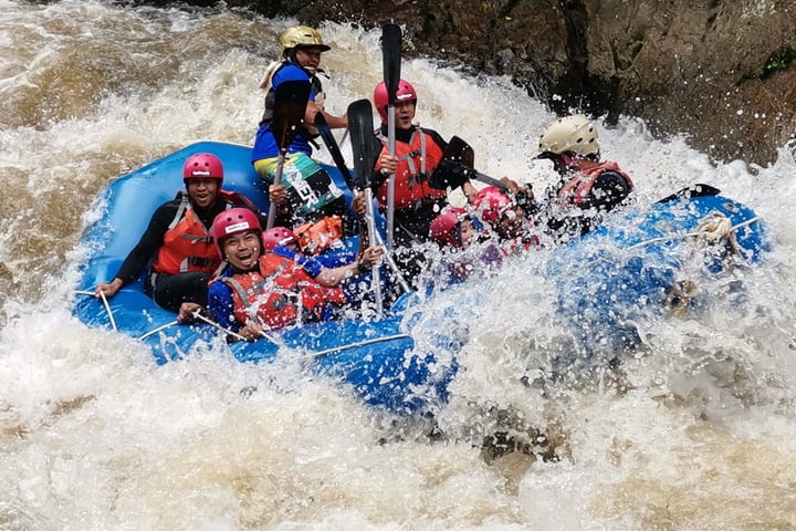 White Water Rafting Adventure di Kuala Kubu Bharu