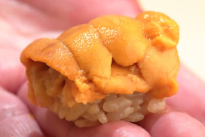 Sushi Tsu (江戸前鮓 すし通) in Roppongi - High-end Live-making Sushi