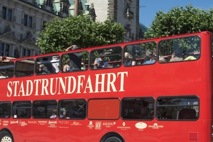 Bus hop-on hop-off Hamburg oleh Hamburger Stadtrundfahrt