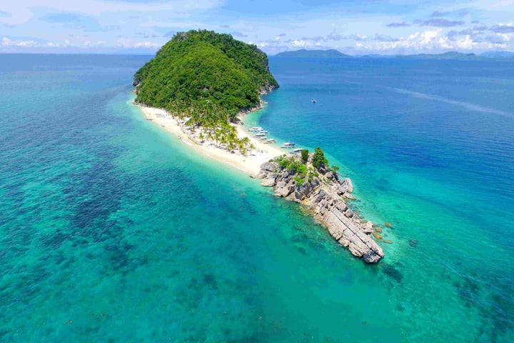 All-In Gigantes Islands Iloilo Private Guided Tour with Lunch