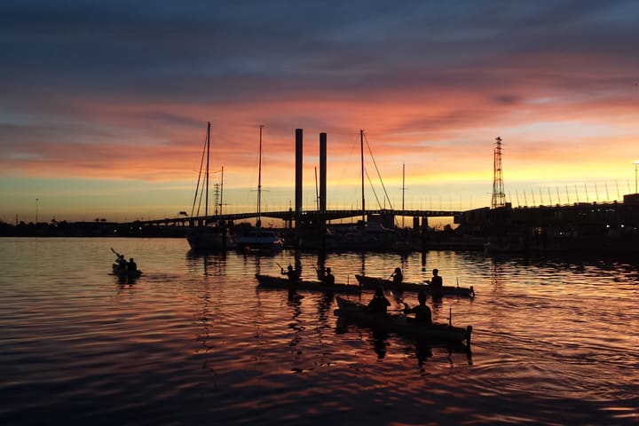 Moonlight City Sightseeing Kayak di Melbourne