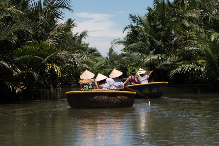 Tur Hutan Kelapa dengan Sepeda dan Perahu Keranjang di Hoi An
