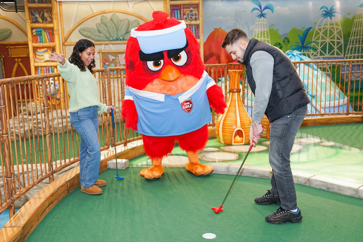 Angry Birds Mini Golf di American Dream