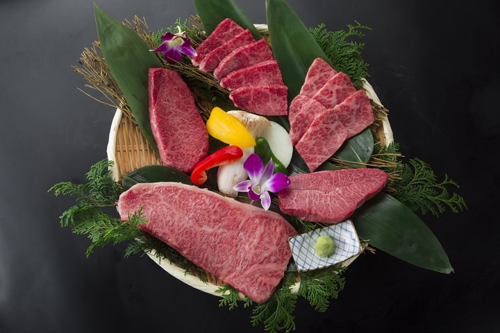 Yakinikuya Daibokujo di Doutonboriten - Wagyu Beef Yakiniku BBQ Pilihan