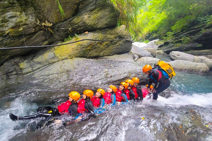 Taitung | Mulberry Creek Secret Canyoning Experience