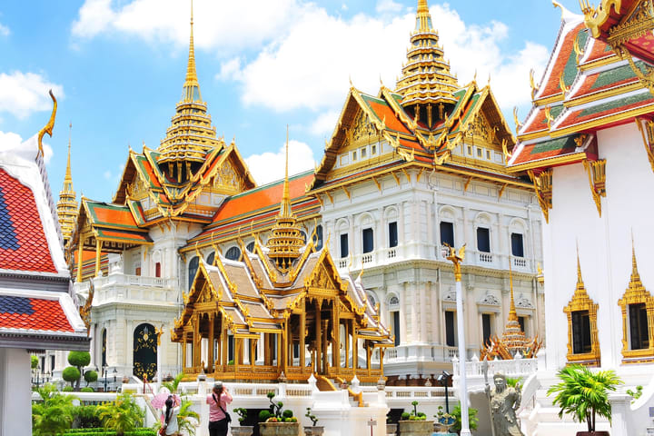 Bangkok Grand Palace & Wat Phra Kaew Guided Walking Tour