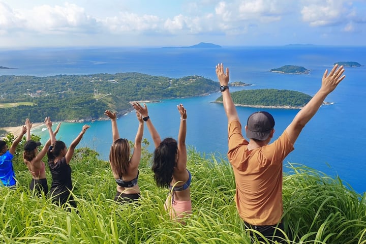 Phuket Black Rock and Karon View Point Hiking Tour