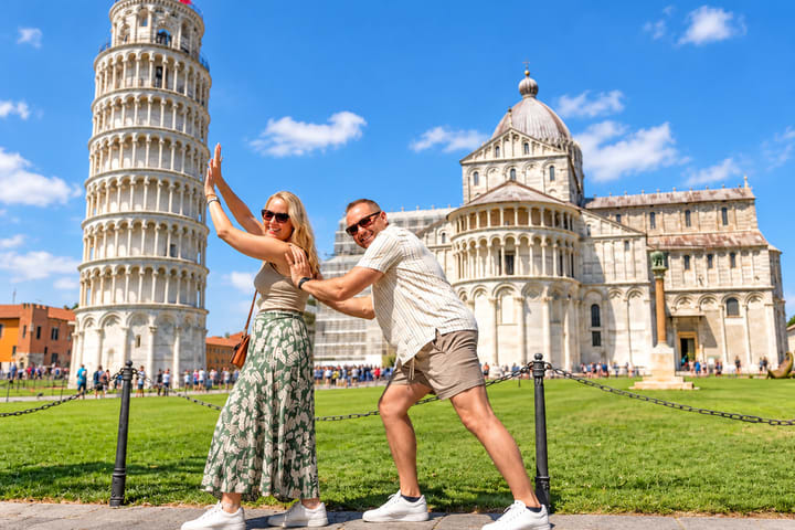 Tuscany Day Trip Pisa, Siena and San Gimignano Tour dari Florence