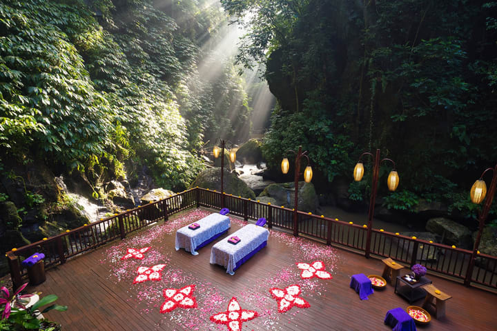Essence Spa di Nandini Jungle by Hanging Gardens
