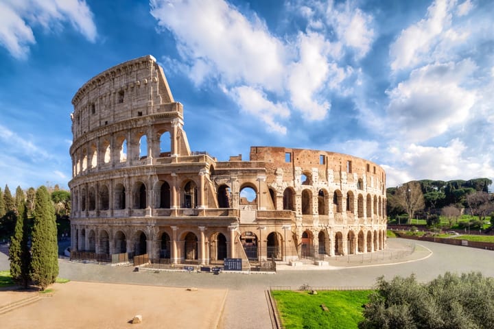 Colosseum ticket with AI guide app and 3D map in Rome