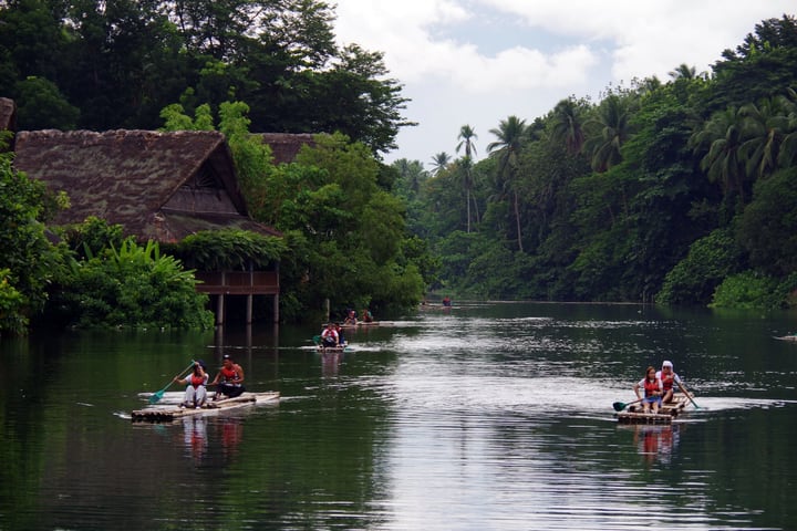Villa Escudero Full-Day Tour with Waterfall Lunch