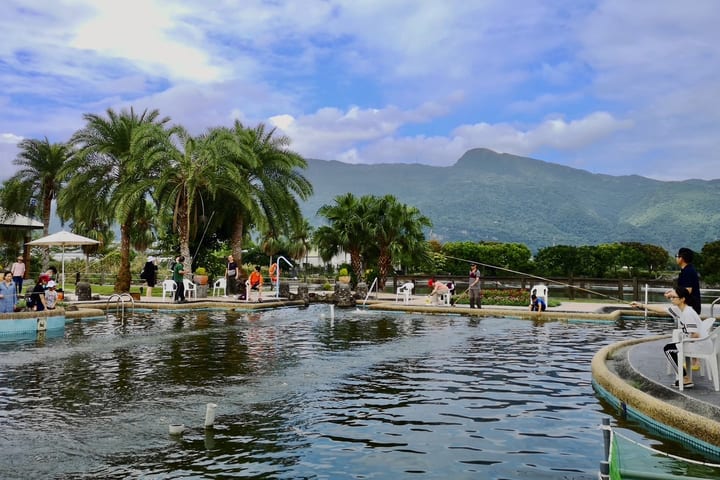 Yilan: Qingqin Yudo Dawen Leisure Farm - FUN Fishing / Pengalaman Memancing / Menangkap Udang
