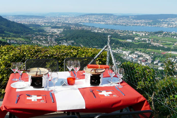 Tur Matahari Terbenam dan Makan Malam Fondue Keju Swiss di Zurich