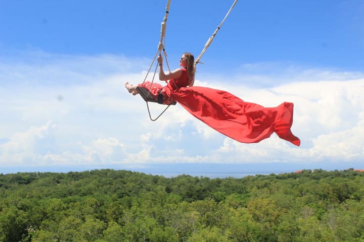 Swing Experience at Uluwatu Bali