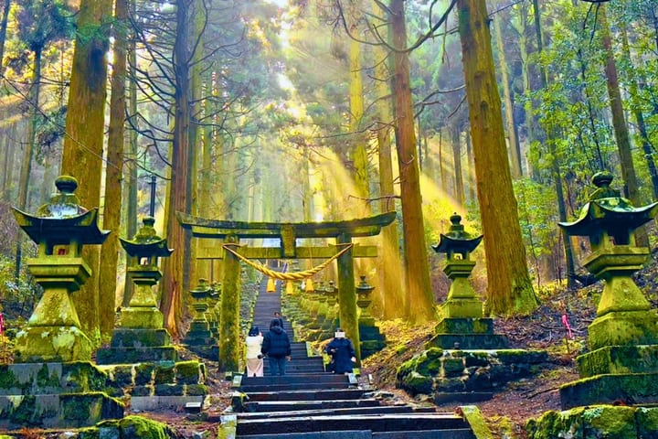 九州: 阿苏火山口 & 上色见熊野座神社 & 高千穗峡一日游 (福冈出发)