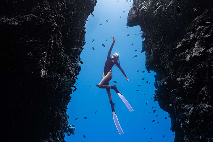 Freediving Tour di Napaling Reef & Sardines