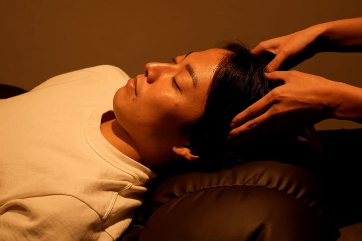 Tokyo's popular head spa DRYHEADSPA UTATANE