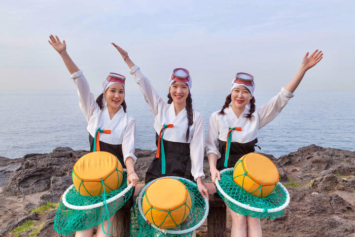Jeju Traditional Sea Woman Haenyeo Cultural Experience