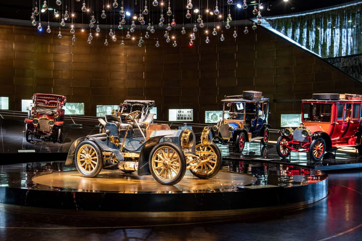Tiket Mercedes-Benz Museum di Stuttgart