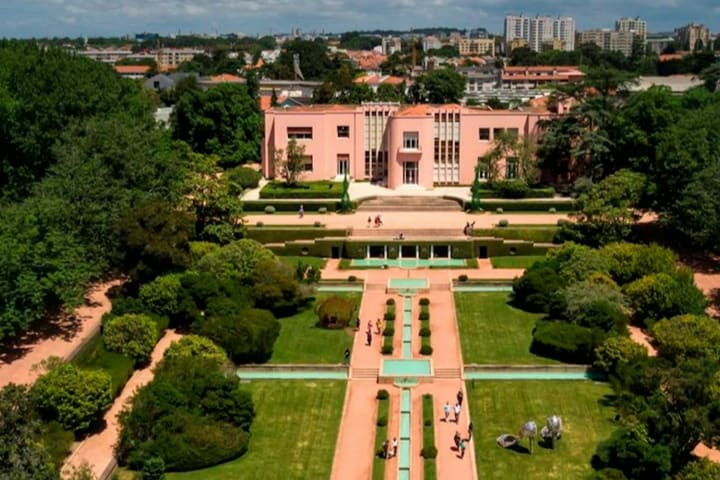 Tiket Serralves Park dan Treetop Walk di Porto