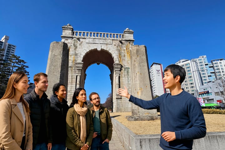Blood, Tears & Independence: Tur Jalan Kaki dengan Pemandu ke Sejarah Kelam Korea