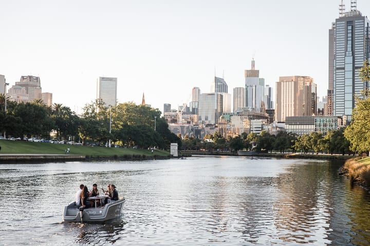 Electric Picnic Boat Rental in Melbourne