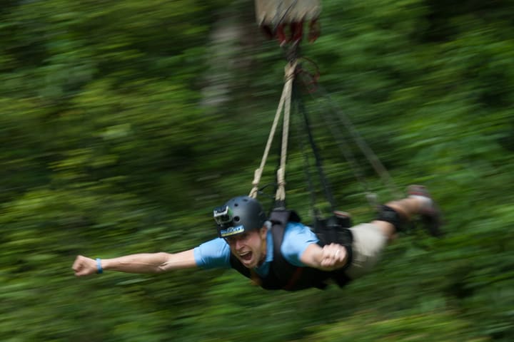 Giant Swing di Skypark Sentosa