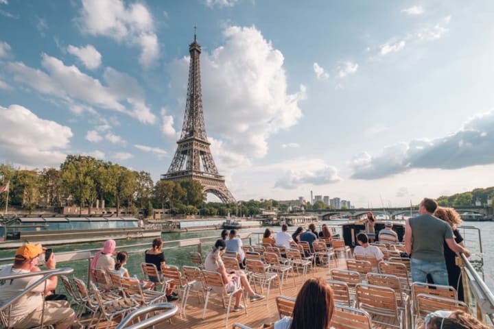 Paris Day Trip and Sightseeing Cruise from Disneyland Paris