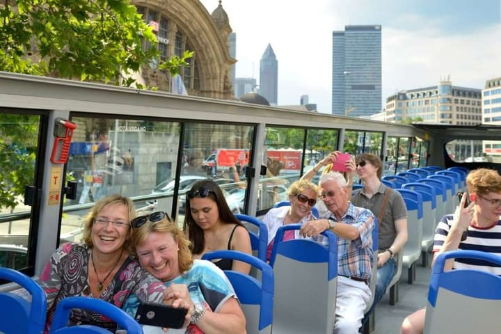 Frankfurt Hop-On Hop-Off Express atau Skyline Bus