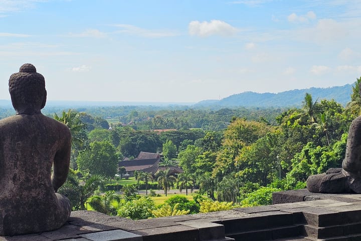 Yogyakarta Borobudur, Prambanan, Jomblang Pindul Caves Group Tours