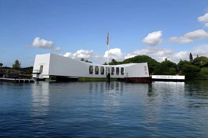 Salute to Pearl Harbor Half-Day Tour in Hawaii