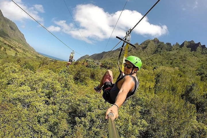 古兰尼牧场侏罗纪山谷高空滑索体验之旅