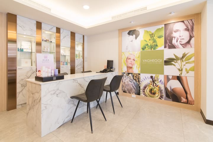 Taipei: First SPA Dunhua Branch / Dazhi Branch