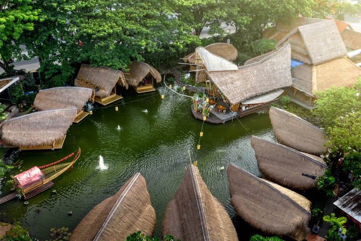 Bale Udang Mang Engking di Kuta, Bali