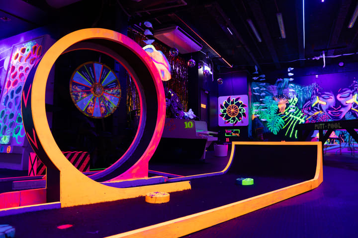 Putt’n’Glow – 皇后镇夜光迷你高尔夫