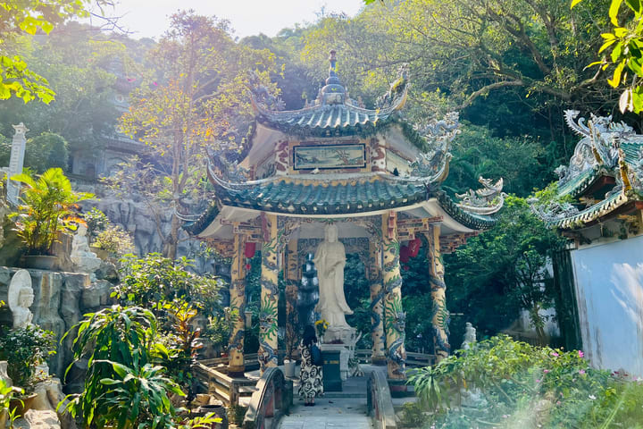 Tur Setengah Hari Da Nang Marble Mountains & Linh Ung Pagoda