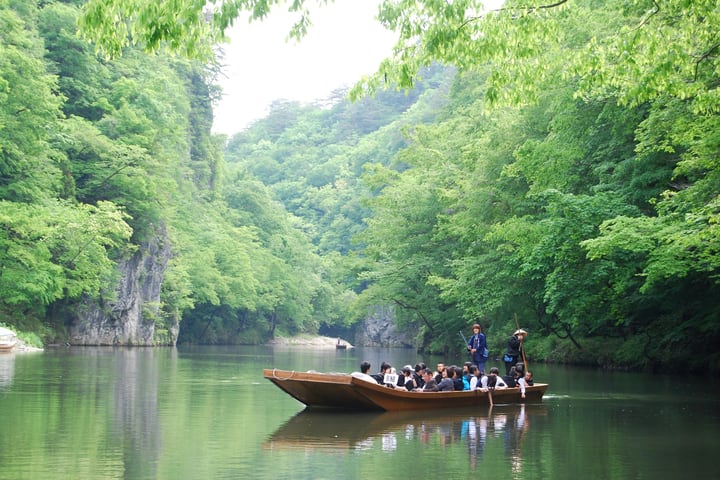 Geibikei Gorge River Boat Ride Experience in Iwate